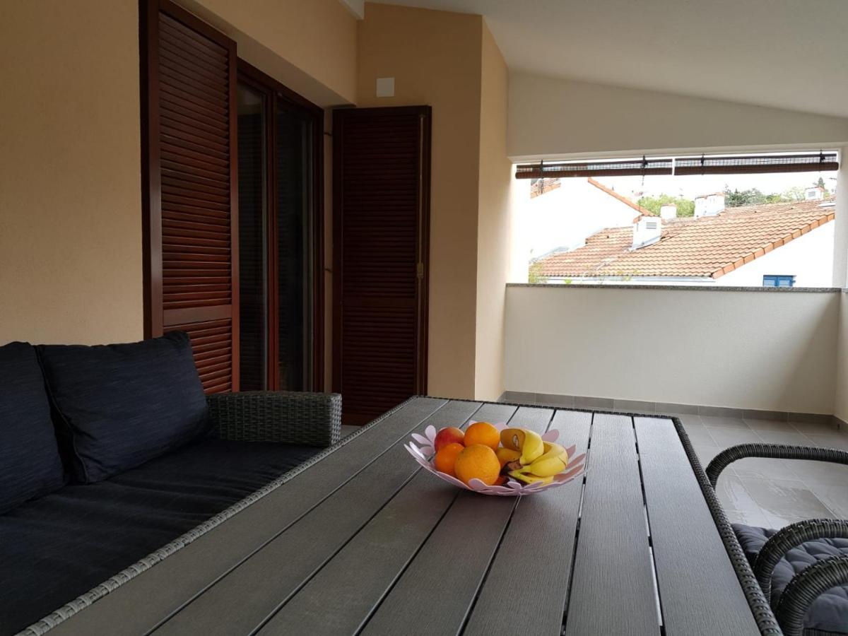 Ferienwohnung Relax Zone III Malinska Exterior foto