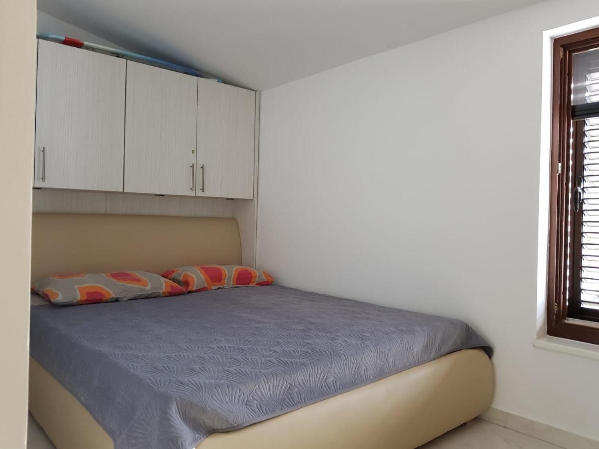 Ferienwohnung Relax Zone III Malinska Exterior foto